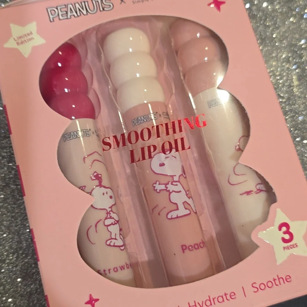 Celavi X Peanuts Smoothing Lip Oil Trio